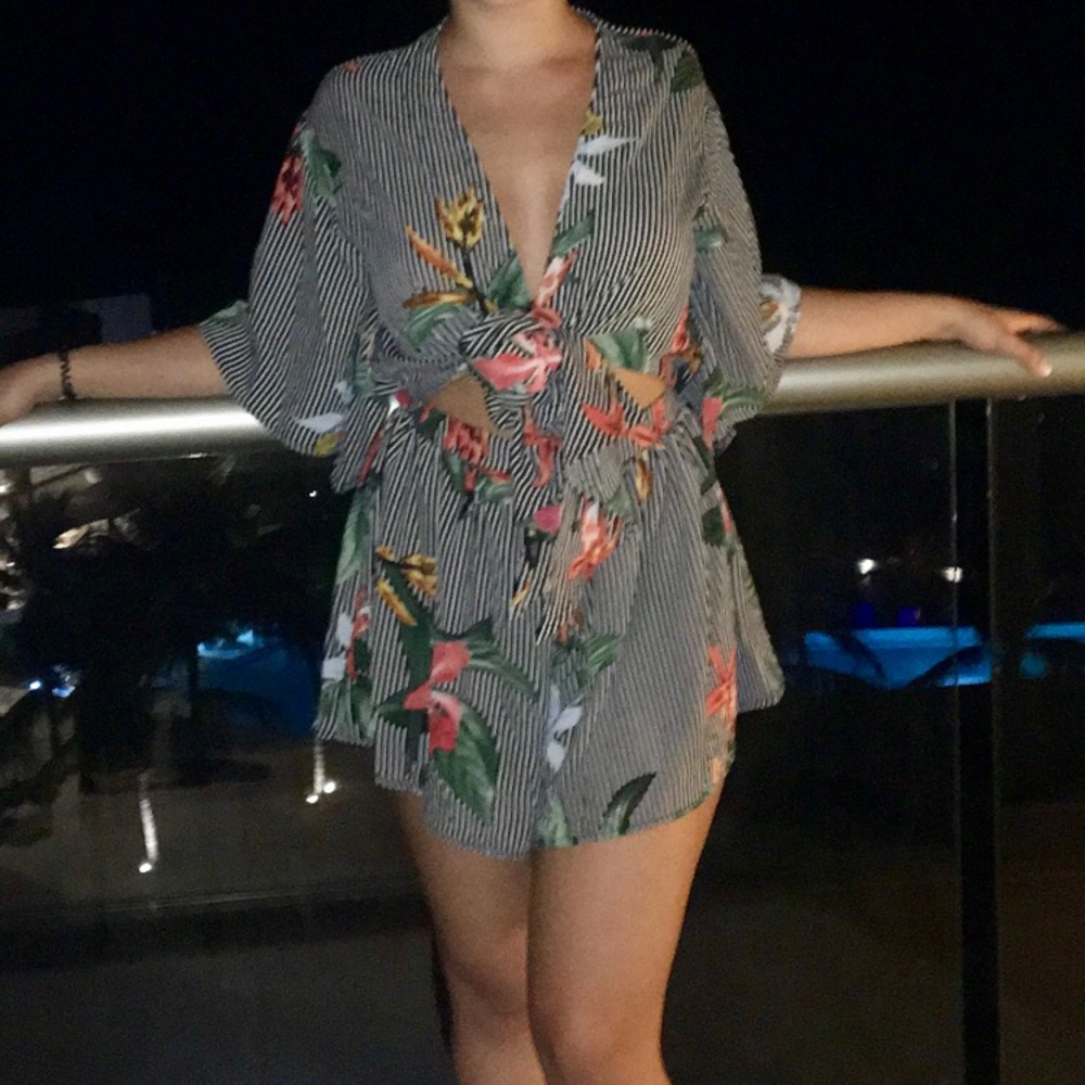Sign of the Times Playsuit - Picture 2 of 3
